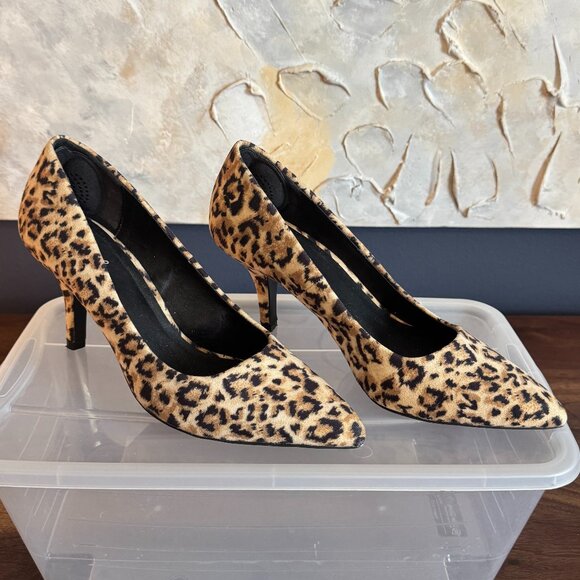Qupid | Leopard Print | Pump | Heels | Size 7 | Slip-On Mid Heel Party Shoes - Picture 1 of 7